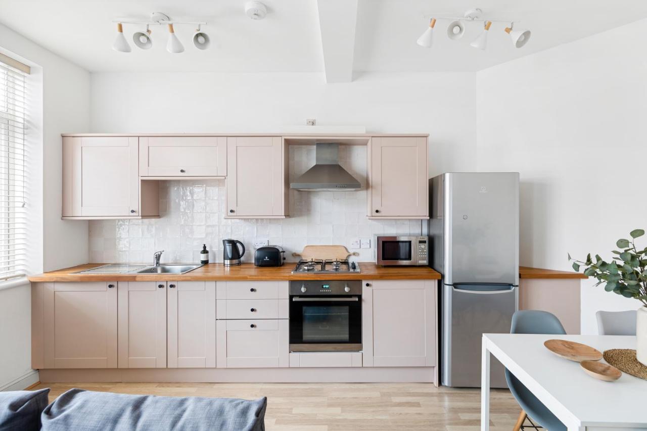 Albany By Black Door Stays Cardiff Extérieur photo