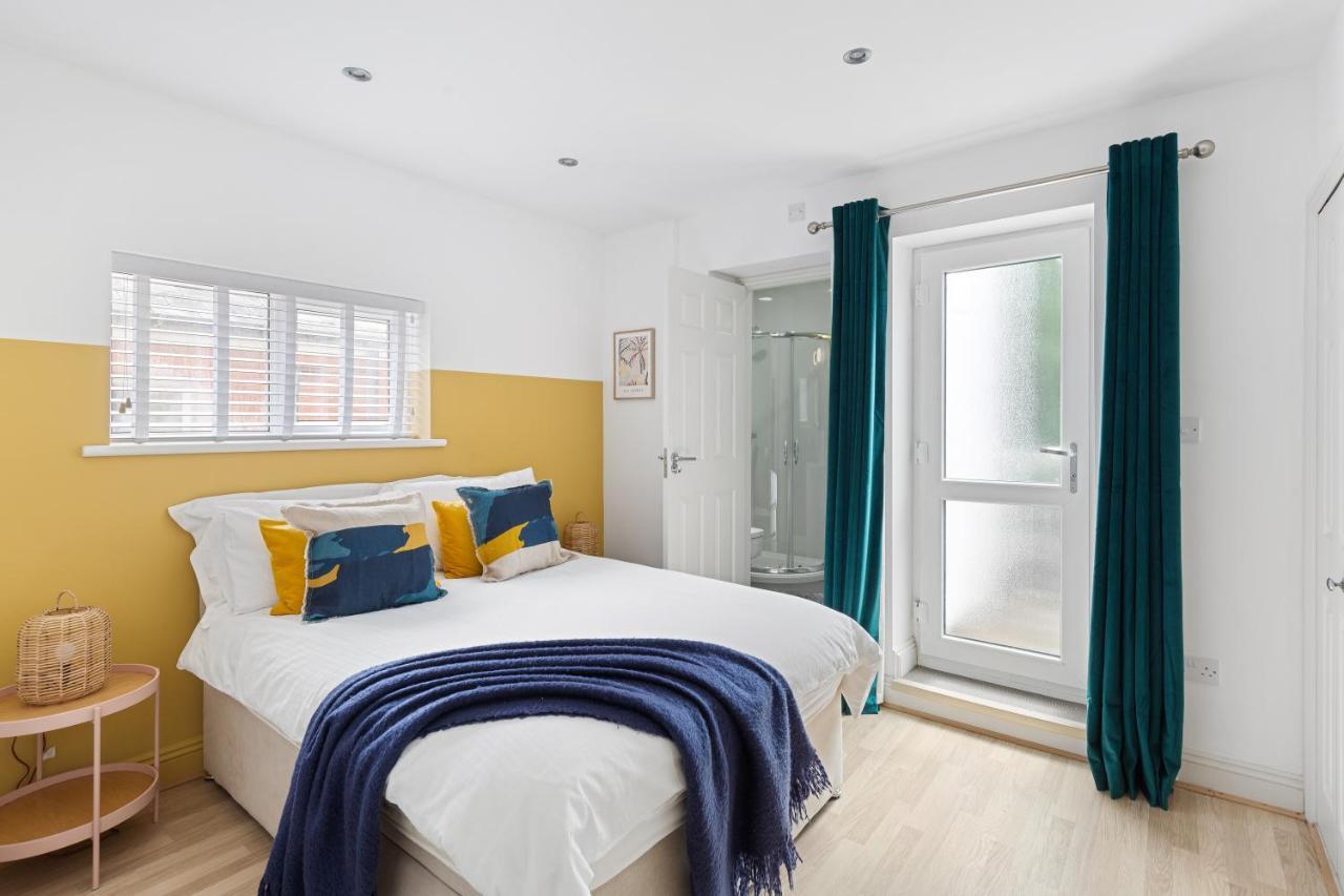Albany By Black Door Stays Cardiff Extérieur photo