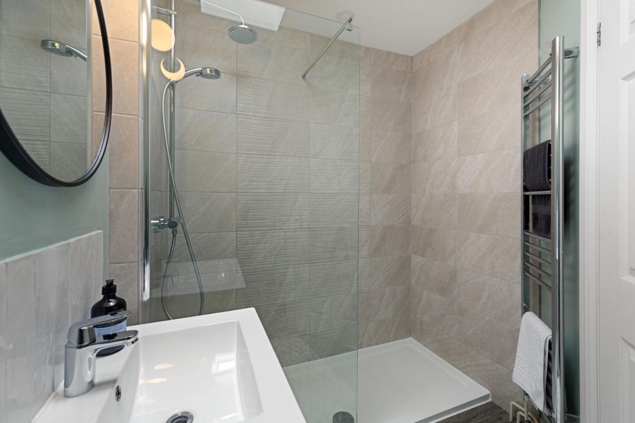 Albany By Black Door Stays Cardiff Extérieur photo